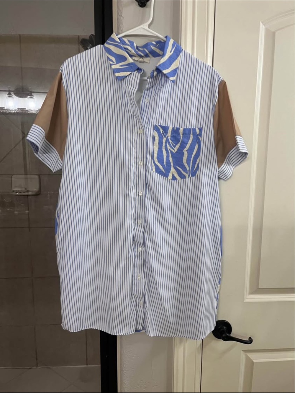 Women’s Blue Striped Short-Sleeve Button-Up Dress with Contrast Pocket